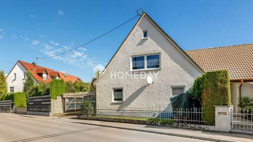 Außenansicht 2 - 4 Zimmer Doppelhaushälfte in Bubesheim