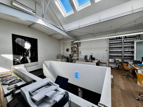 Schreibtisch - Zentraler Schreibtischplatz in Köln - 4 Plätze, All-Inclusive 350€