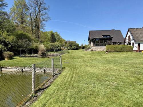 Garten mit Teichen - 