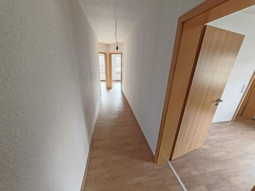 Flur - 2 Zimmer Etagenwohnung zur Miete in Bergen