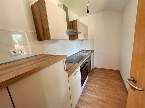 Küche - Etagenwohnung mit 61,00 m&sup2; in Bergen zur Miete