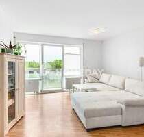 Stilvoll Wohnen in Leipzig-Seehausen: Zwei-Zimmer-Wohnung mit Balkon, EBK, Tiefgarage und Aufzug