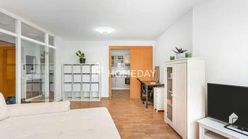 Wohnzimmer 2 - 2 Zimmer Etagenwohnung in Leipzig