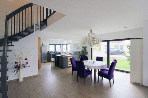 Essbereich - 7 Zimmer Einfamilienhaus zum Kaufen in Ehingen (Donau)