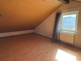Schlafen/ Wohnen/ Gast/ Büro im DG - 