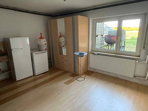 Helles Zimmer im UG - 