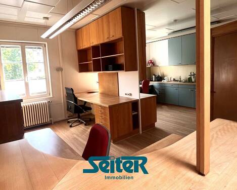 Empfang.jpg - 7 Zimmer Büro zur Miete in Kandern