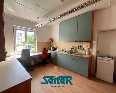 Empfang 1.jpg - 7 Zimmer Büro in Kandern