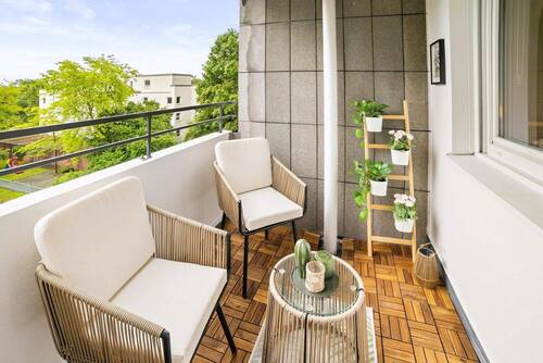 LOGGIA - FRISCH MODERNISIERT - BARRIEREARME 3,5-ZI.-WOHNUNG MIT LOGGIA IM DUISBURGER SÜDEN; provisionsfrei
