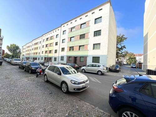 Objektansicht - Etagenwohnung mit 78,50 m² in Leipzig zum Kaufen