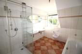 Badezimmer in Betreiberwohnung - 