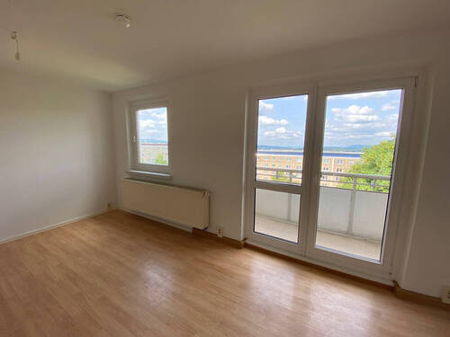 Wohnzimmer - 4 Zimmer Etagenwohnung zur Miete in Suhl