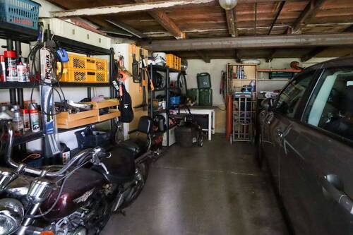 Garage - 