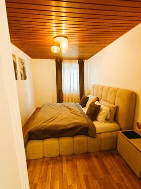 Schlafzimmer 1 - 3 Zimmer Etagenwohnung in Durach