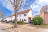 Straßenansicht - 6 Zimmer Reihenendhaus in Vellmar / Obervellmar