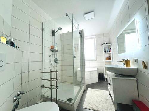 Badezimmer - Etagenwohnung mit 170,00 m&sup2; in Fürth zur Miete