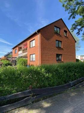 gepflegtes Privathaus - 4 Zimmer Etagenwohnung zur Miete in Nienburg (Weser)
