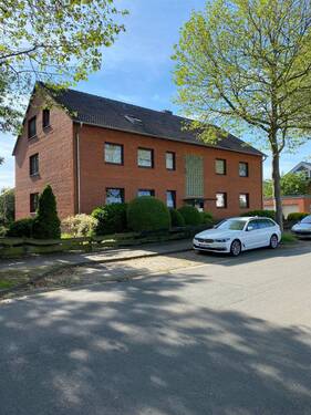 ruhige Seitenstraße - 4 Zimmer Etagenwohnung in Nienburg (Weser)