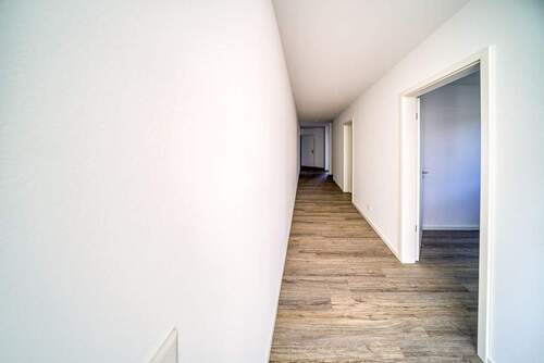 Flur - 4 Zimmer Etagenwohnung in Stade