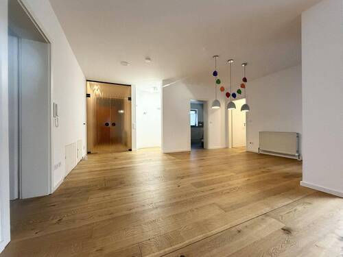Essbereich & Eingang - 3 Zimmer Terrassenwohnung in Hagenbach