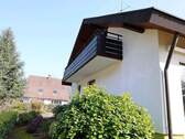 Hausansicht Giebelseite Nord mit DG-Balkon - 5 Zimmer Einfamilienhaus in Buchenbach