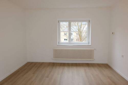 Wohn- Esszimmer - 2 Zimmer Etagenwohnung zur Miete in Trier