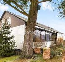 Großzügiges Einfamilienhaus mit 7 Zimmern, Sauna, Solarthermie und Eck-Whirlpool - Rohr in Niederbayern