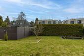 21 Garten Richtung Hecke - 