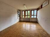kleines Büro Untergeschoss - 