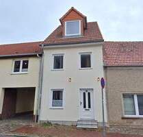 Kompaktes Stadthaus in Gützkow - 98.000,00 EUR Kaufpreis, ca.  68,60 m² Wohnfläche in Gützkow (PLZ: 17506)