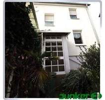 ***Rodgau-Jügesheim - großzügige DHH mit gigantischen Grundstück***