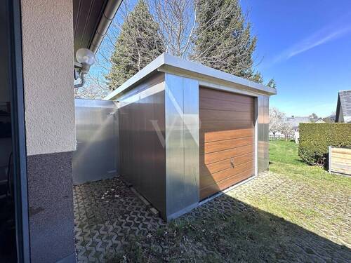 Garage Außenansicht - 