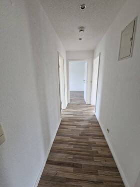 Flur - 5 Zimmer Etagenwohnung zur Miete in Magdeburg