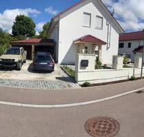 Modernes Einfamilienhaus mit Doppelgarage und traumhaftem Garten - Ihr Zuhause zum Wohlfühlen! - Böhmenkirch