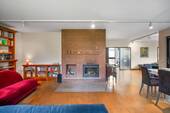 Wohnzimmer mit Kamin (1).jpg - 