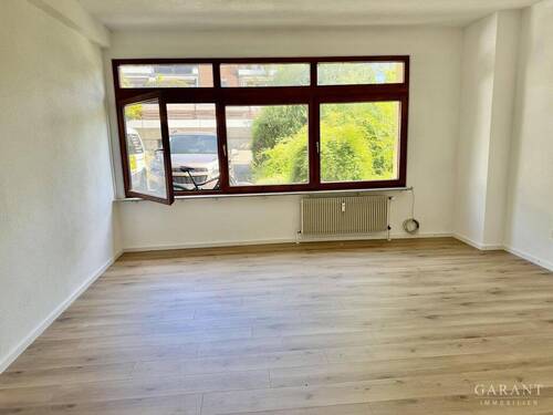 Wohnzimmer - Großzügige 2 Zimmer-Wohnung in Kirchheim-Ötlingen inklusive zwei Stellplätze
