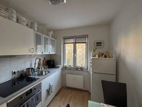 Küche - Kleines Heim - Glück allein - 588,00&nbsp;EUR Kaltmiete, ca.&nbsp; 56,00&nbsp;m&sup2;&nbsp;Wohnfl&auml;che