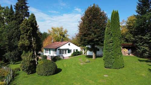 Parkähnlicher Grund - 