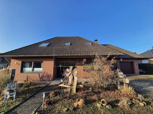 Gesamtansicht - 7 Zimmer Einfamilienhaus zum Kaufen in Barßel / Elisabethfehn