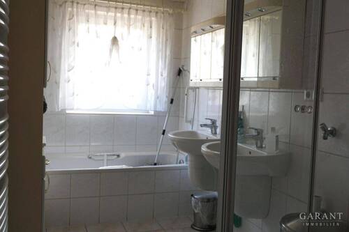 Bad Haus li - 
