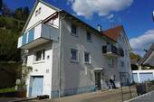 Aussenansicht - Zweifamilienhaus mit Garten, toller Aussicht und vielseitigen Nutzungsmöglichkeiten in Epfendorf