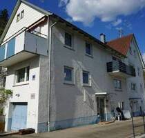 Zweifamilienhaus mit Garten, toller Aussicht und vielseitigen Nutzungsmöglichkeiten in Epfendorf