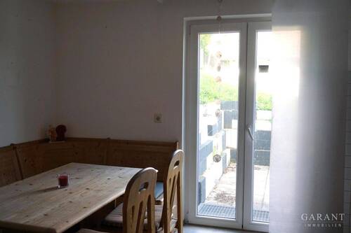 Essbereich Haus re - 1 Zimmer Mehrfamilienhaus, Wohnhaus in Epfendorf