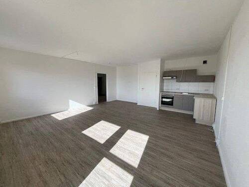 Küche_Wohnzimmer.jpg - Etagenwohnung mit 130,00 m&sup2; in Zwickau zur Miete