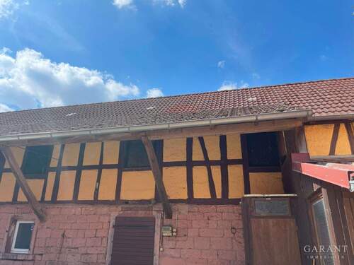 Hof Anbau - 7 Zimmer Einfamilienhaus in Wertheim-Höhefeld