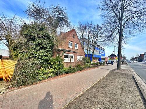 Außenansicht - 6 Zimmer Einfamilienhaus zum Kaufen in Wiesmoor