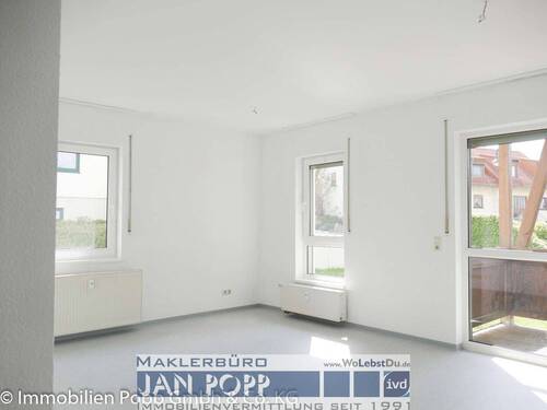 P1570025 - Etagenwohnung mit 58,40 m² in Reichenbach im Vogtland zur Miete