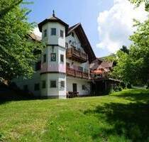 Einzigartiges Anwesen in Alleinlage - Wohnen im Einklang mit der Natur auf 6.500 m² Grundstück - Mainburg