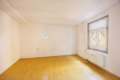 Schlafzimmer - 2 Zimmer Etagenwohnung zum Kaufen in Brackenheim