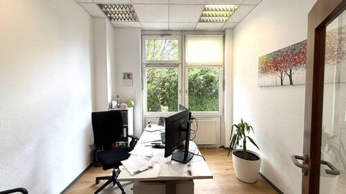 Büro-/Praxisraum - 